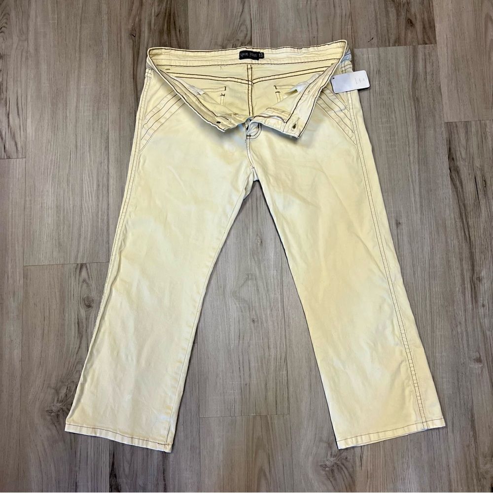 Vintage y2k Spoon capris in light yellow sz 13 low rise. - Picture 10 of 14